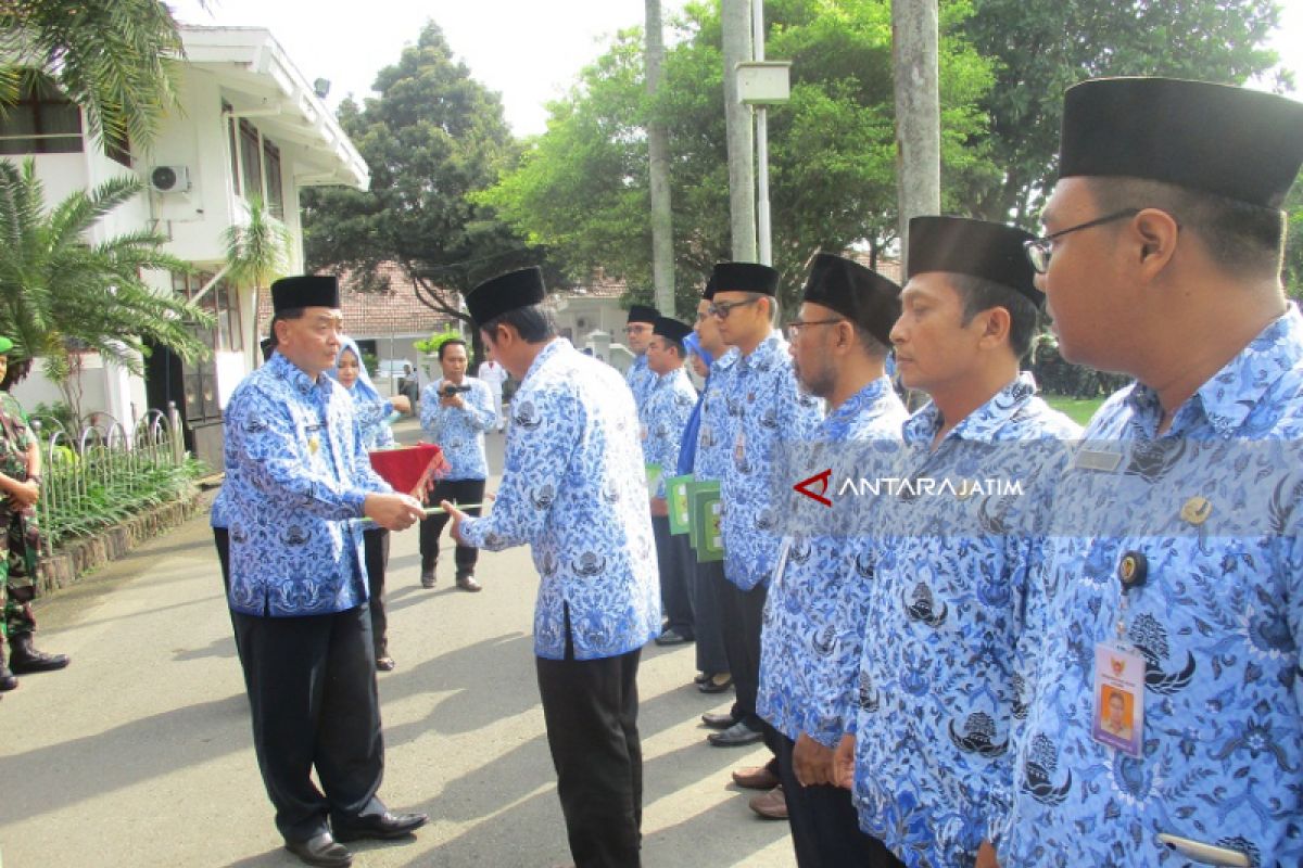 PJs Wali Kota Jumadi Ajak ASN Kedepankan Nilai Dasar Revolusi Mental