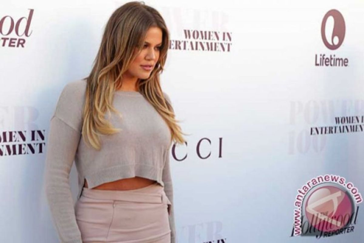 Khloe Kardashian melahirkan anak pertamanya