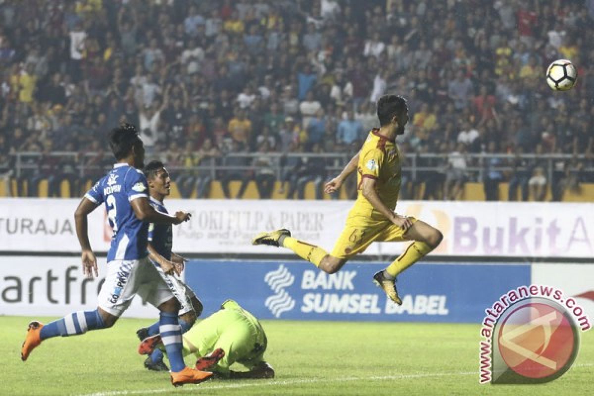 Pemain Sriwijaya FC didera kelelahan