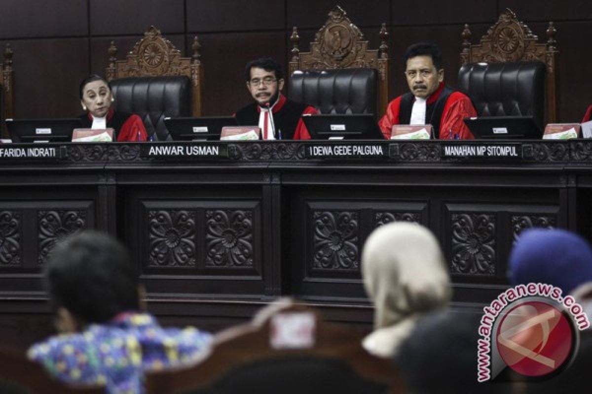 MK tunda sidang uji UU BUMN