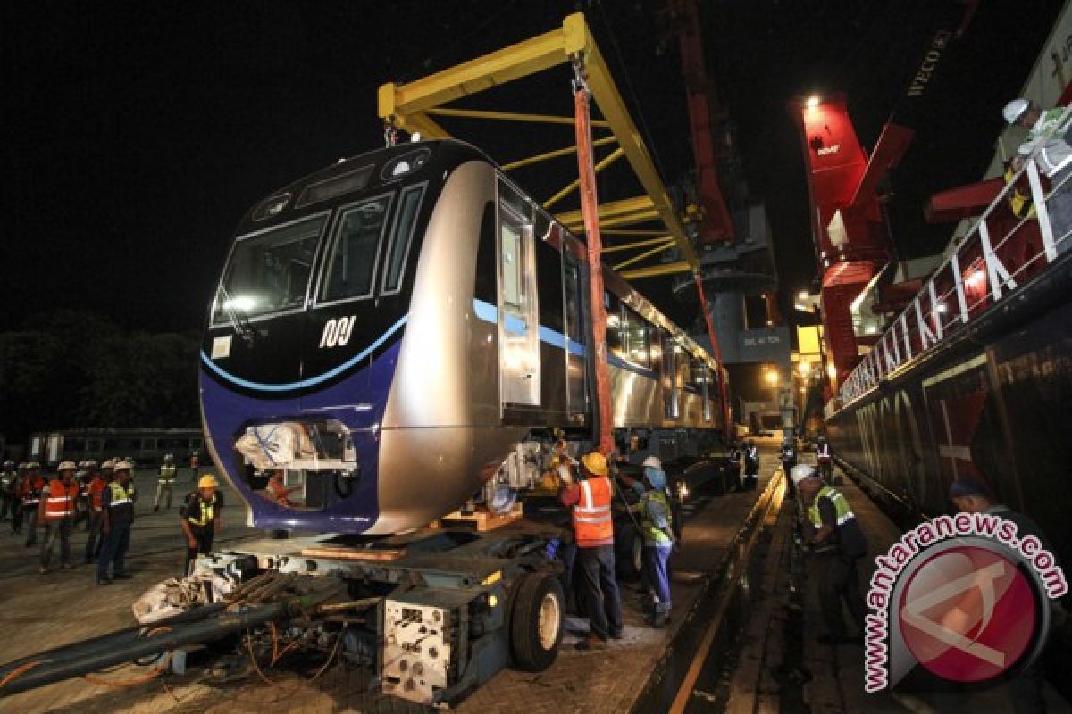 Jakarta MRT develops business with Go-Jek