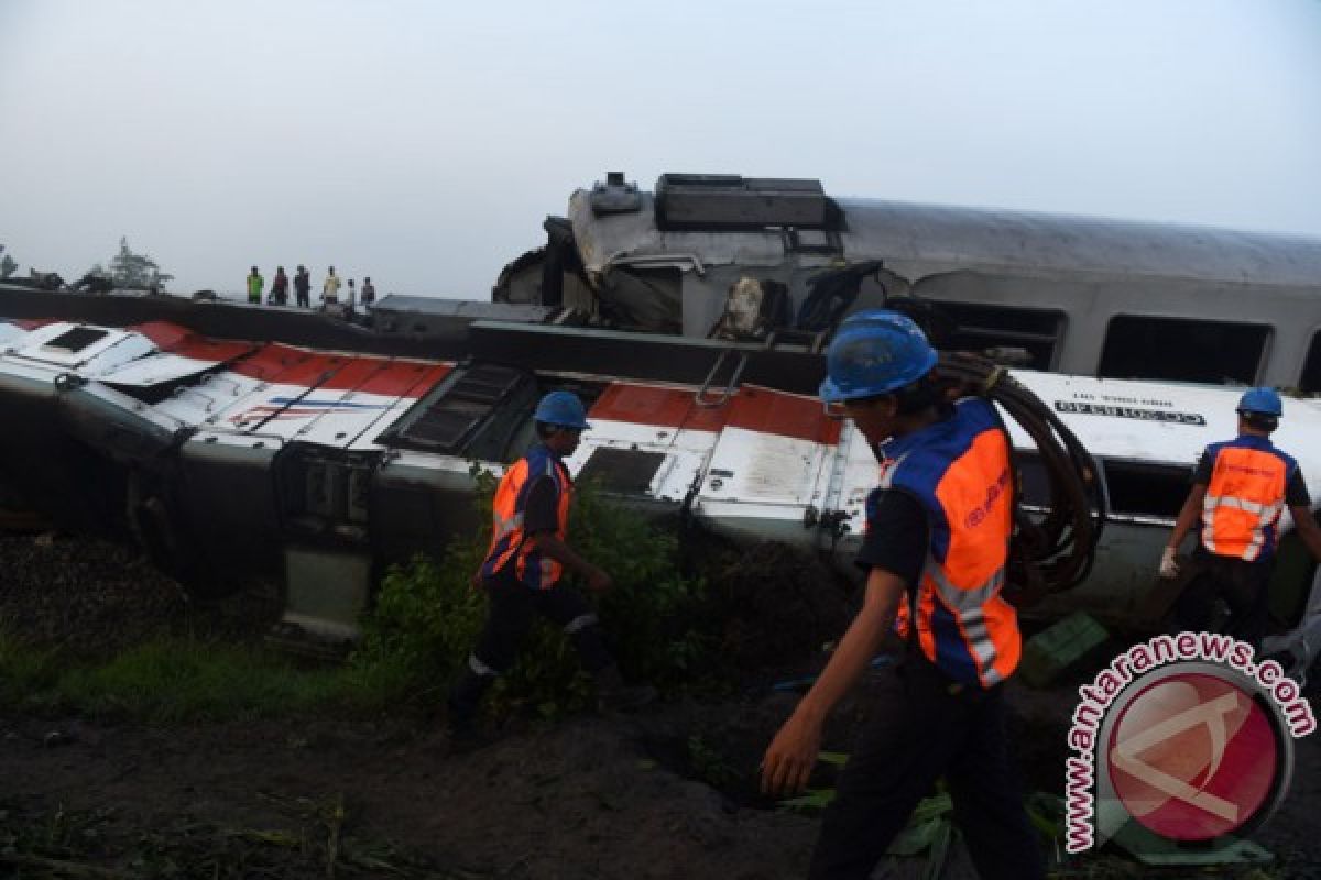 Seorang korban tewas dalam kecelakaan KA Sancaka