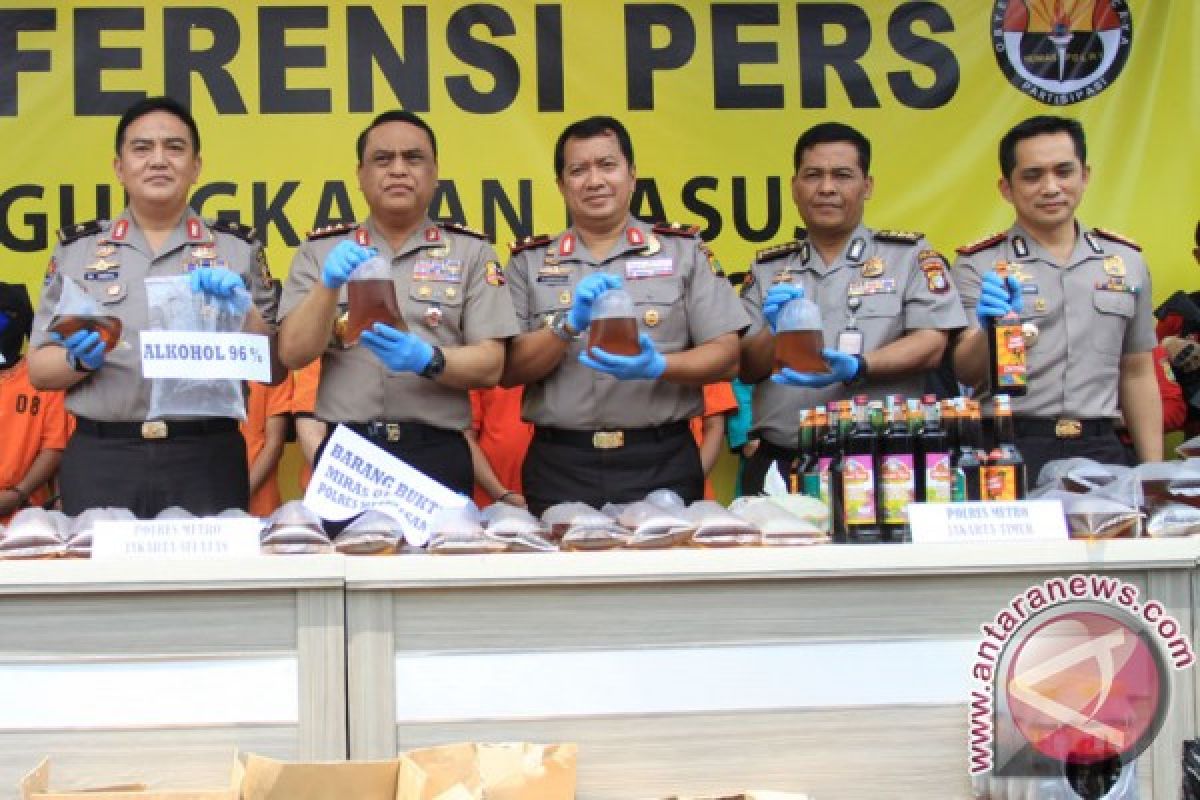 Polisi telusuri keterkaitan korban miras oplosan Bekasi-Jakarta-Depok