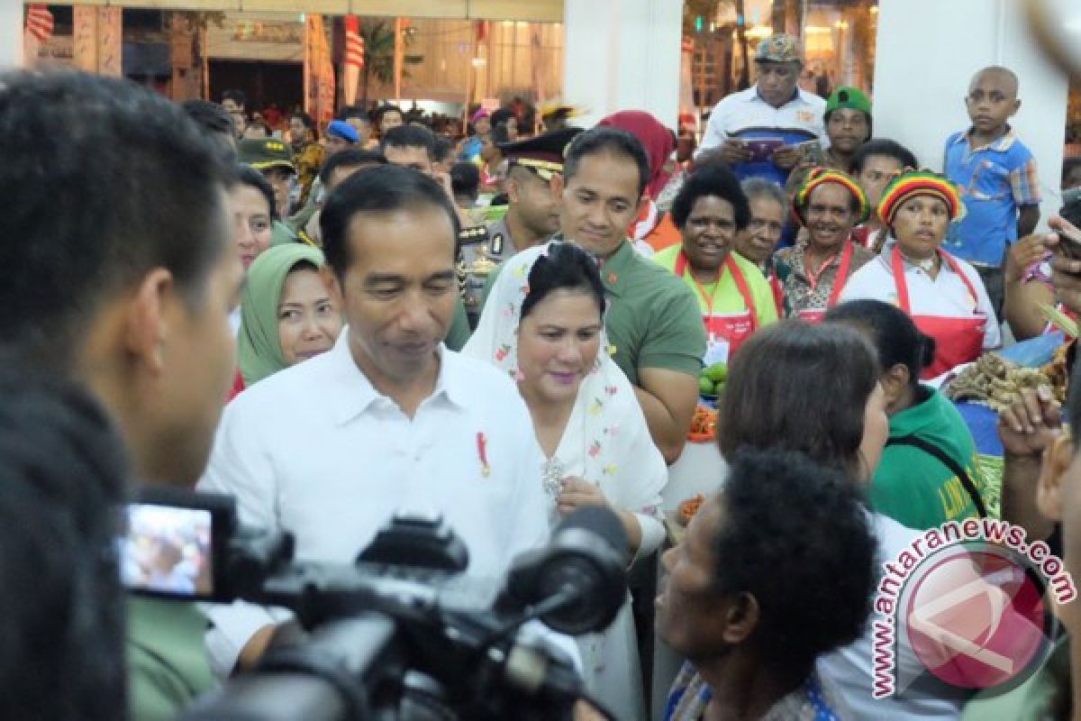 Jokowi ke pasar tradisional ditanggapi wakil rakyat Papua