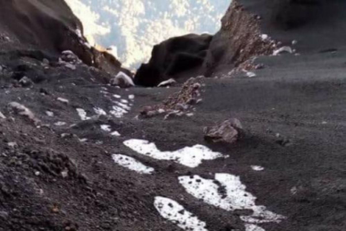 Ada Lapisan Es di Mahameru,  Pendaki Dilarang Keras Naik ke Puncak Semeru