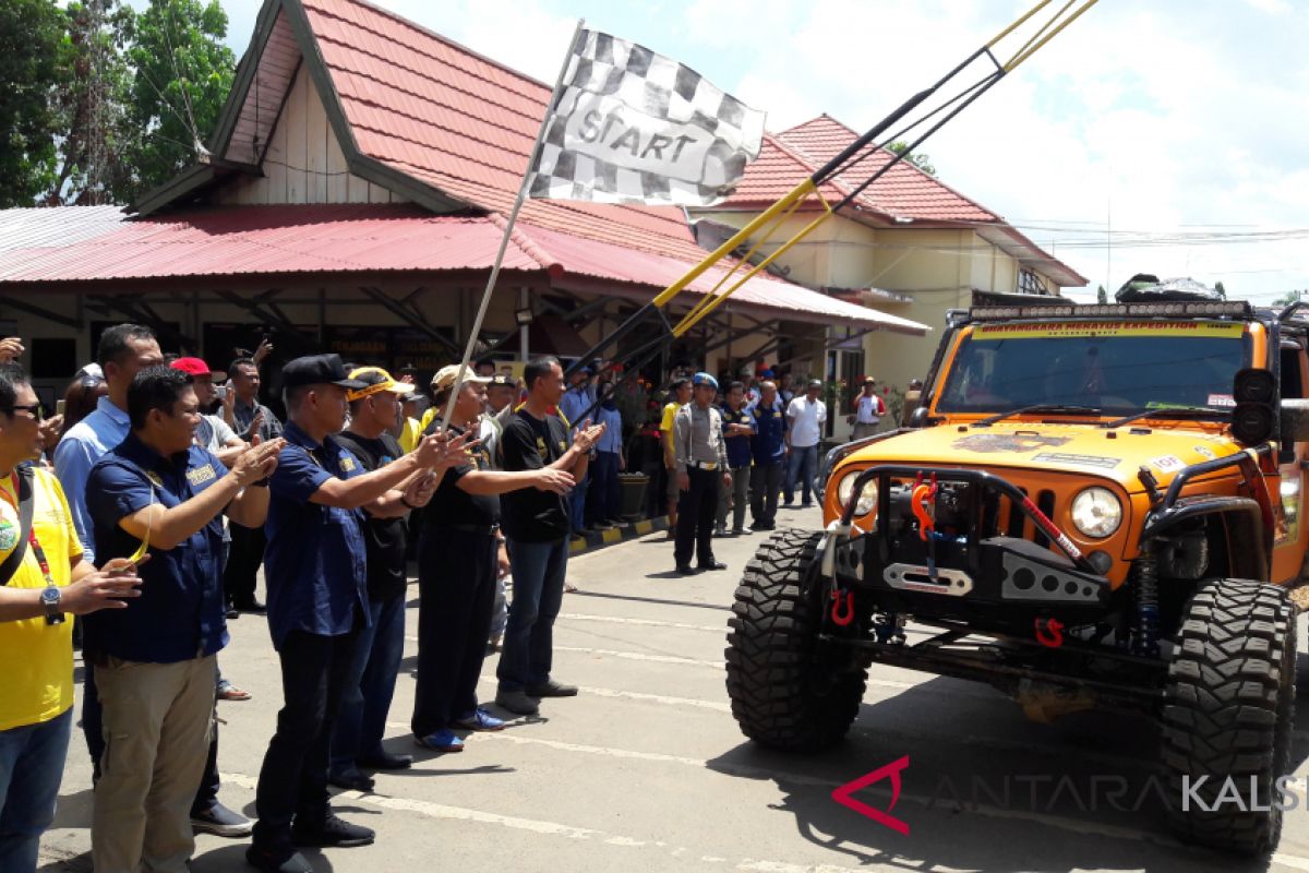 Bhayangkara Meratus Expedition Dirangkai Bhakti Sosial Kesehatan