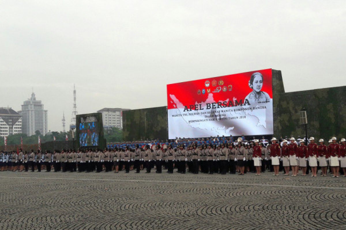 10.000 wanita TNI dan polisi apel peringati Hari Kartini