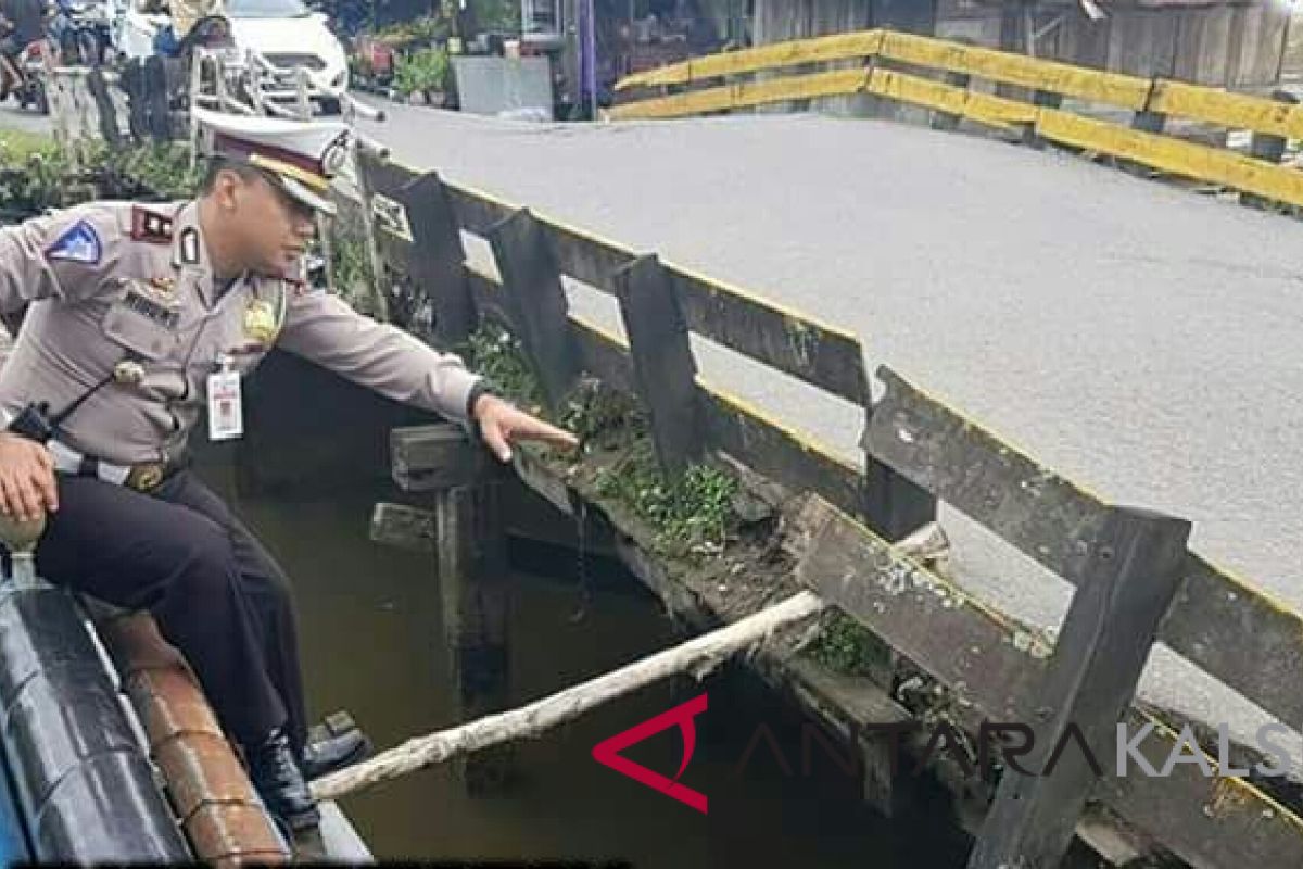 Kasat Lantas : Hati - hati lintasi jembatan Sungai Gardu