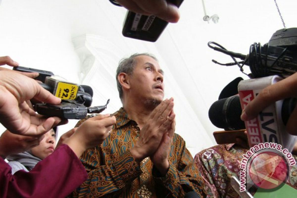 Jokowi urges transparency on hajj fund management