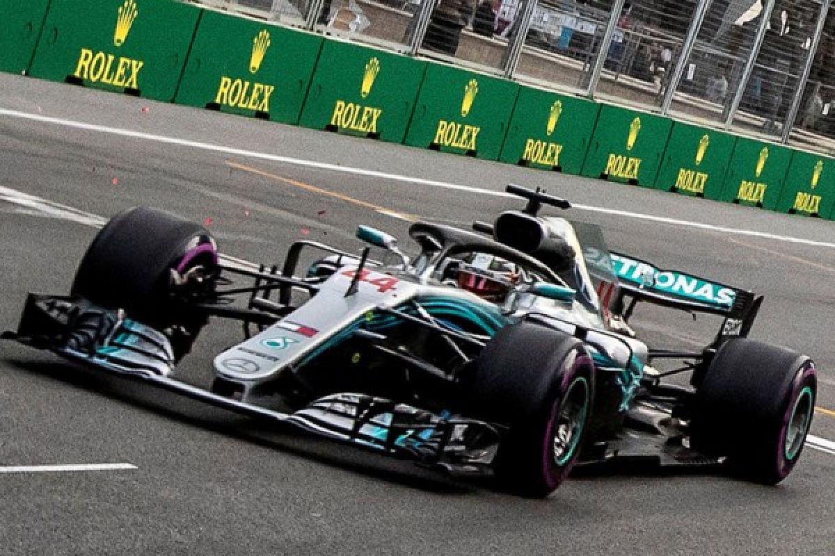 Hamilton juara GP Spanyol, memimpin 17 poin dari Vettel