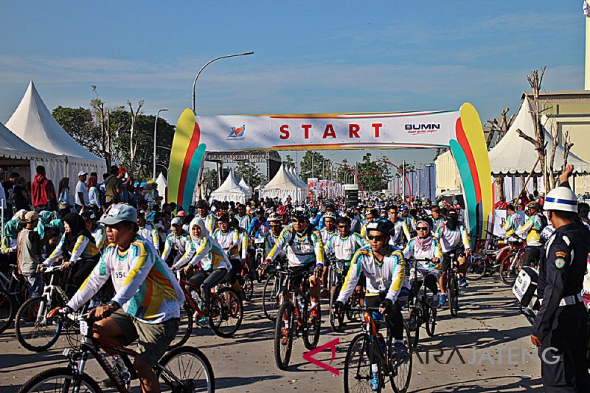 Menteri BUMN ikuti "Fun Bike Tour De Tjolomadoe"