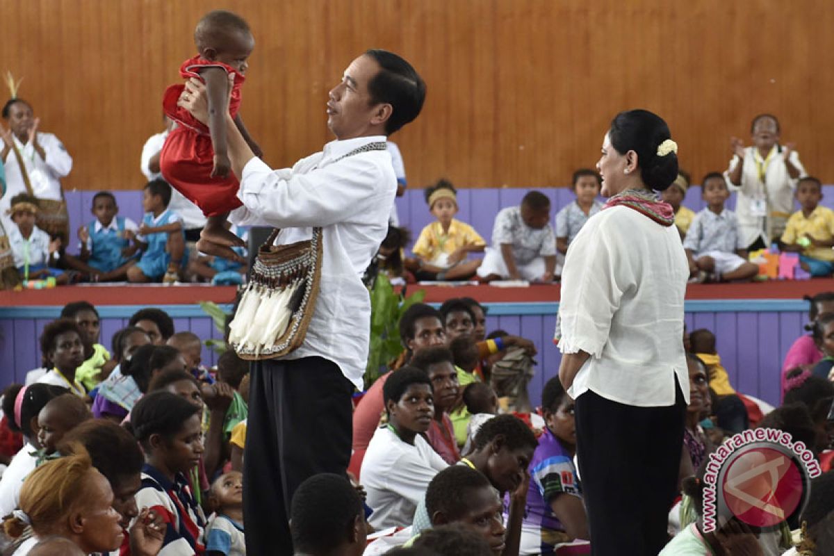 President calls for serious attention to nutrition of Asmat children