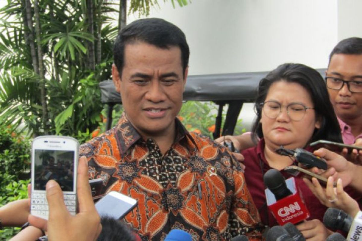 Amran Sulaiman Melaporkan Kestabilan Harga Pangan ke  Presiden