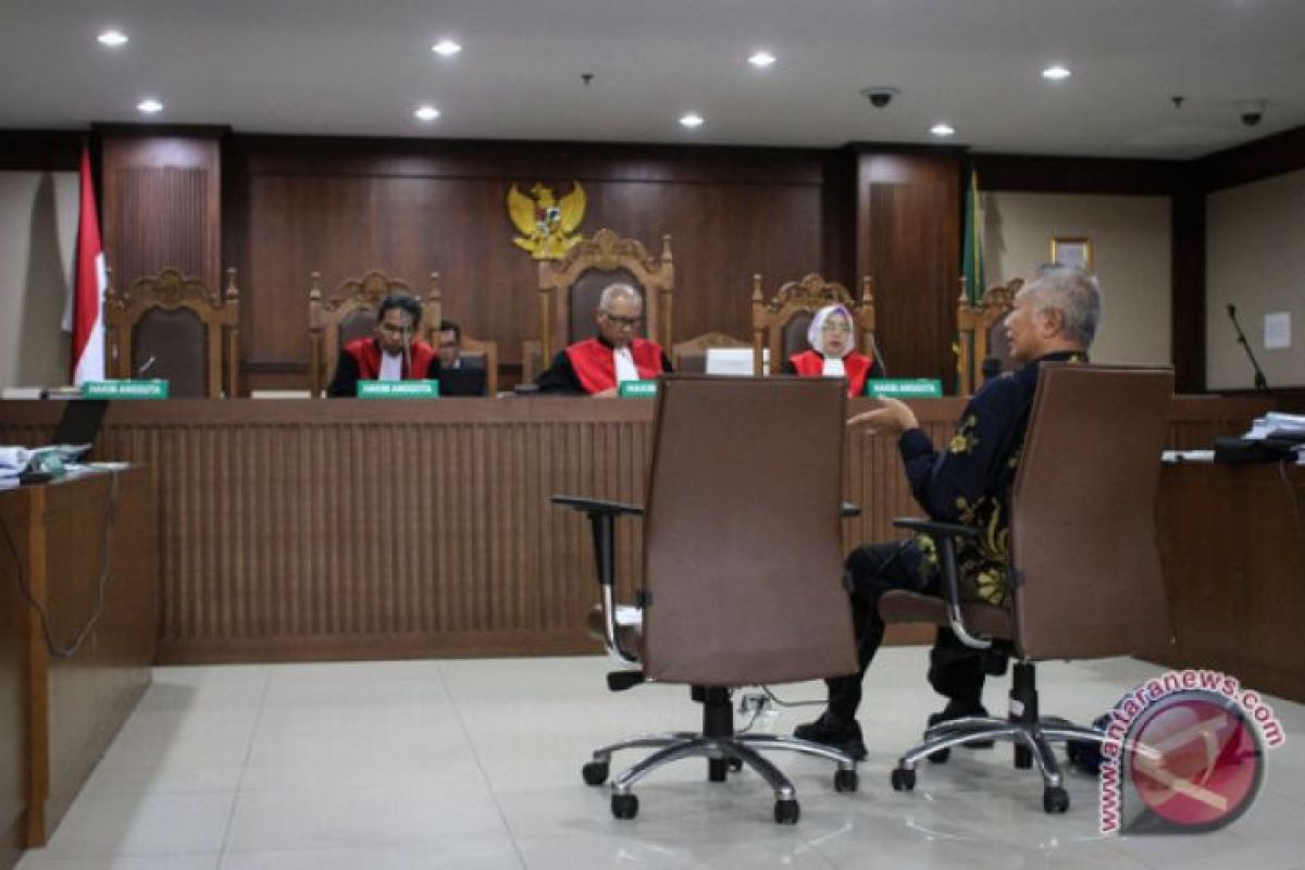 Mantan Dirjen Hubla dituntut 7 tahun penjara