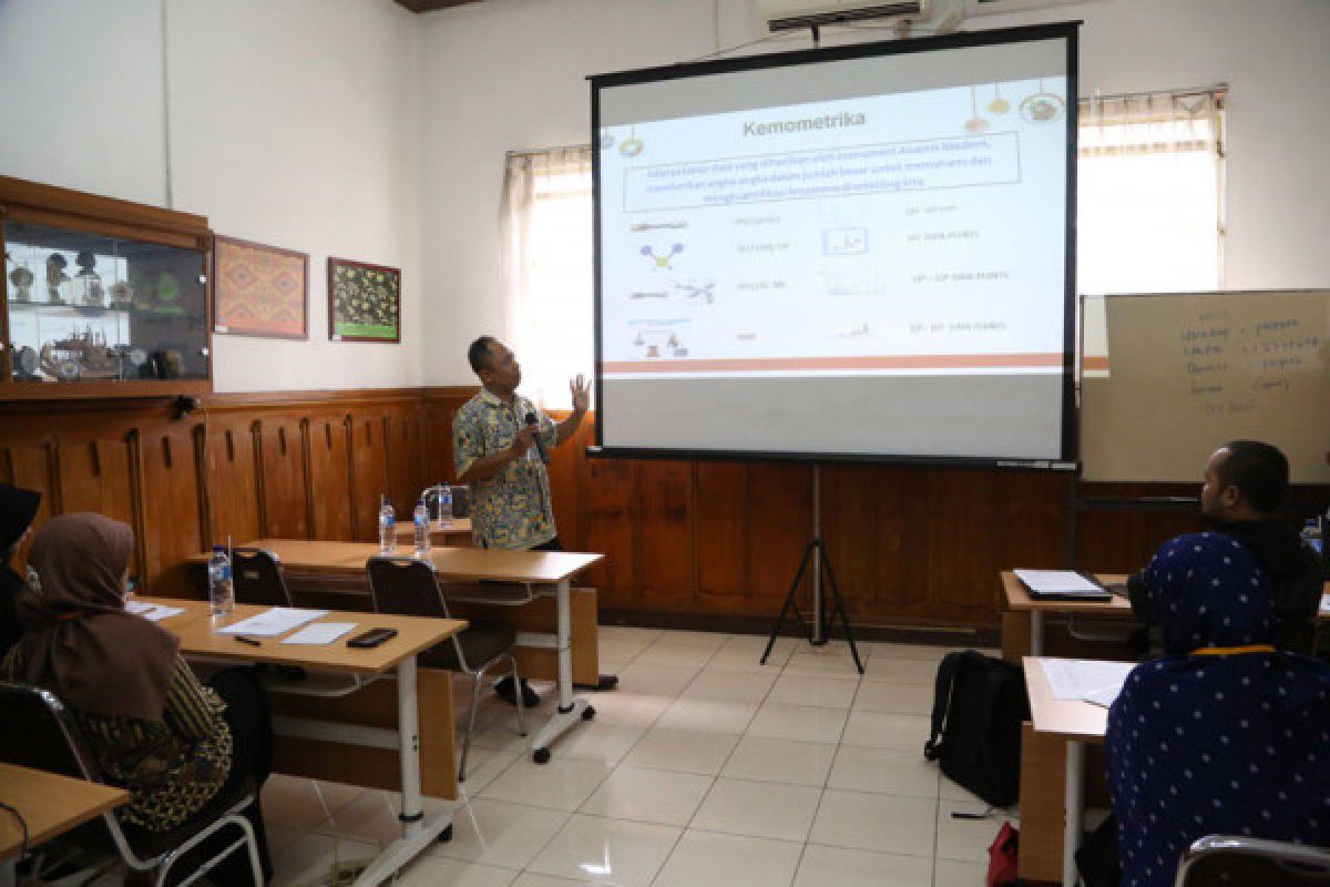 Diskusi kemometrika di IPB, ilmu baru untuk praktisi herbal