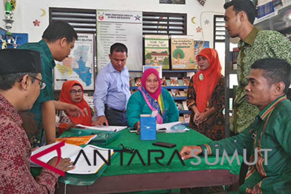 Labusel tingkatkan minat baca masyarakat