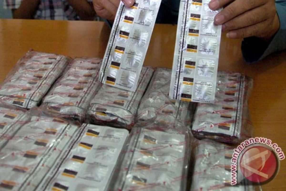 Petugas tangkap oknum pegawai kejari bawa obat daftar G saat jemput tahanan