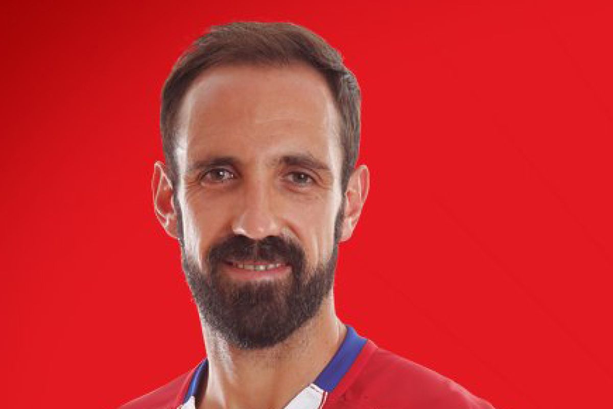 Bel Altetico Juanfran absen saat hadapi Arsenal