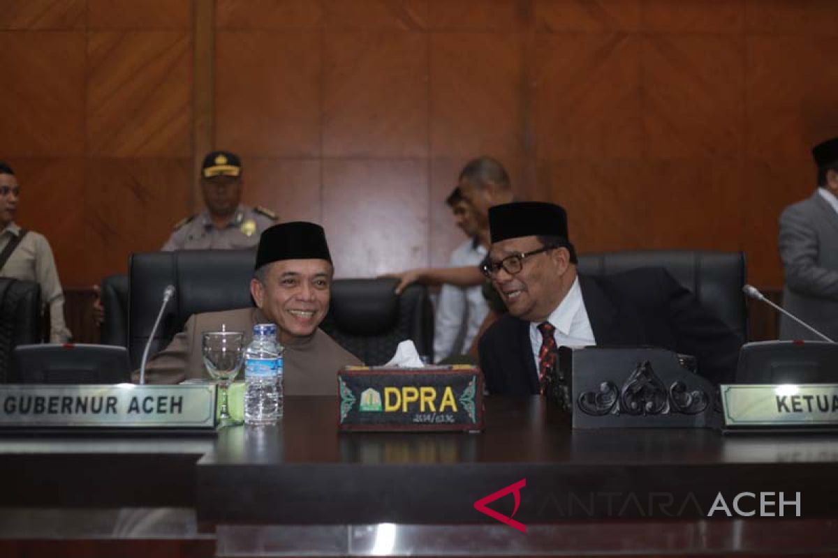 Gubernur siap tanggapi hak interpelasi DPRA