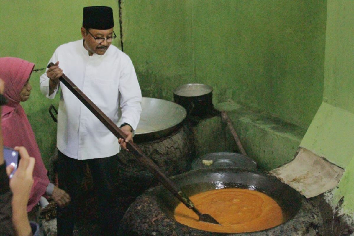 Gus Ipul Kunjungi Sentra Jenang Dodol Ponorogo