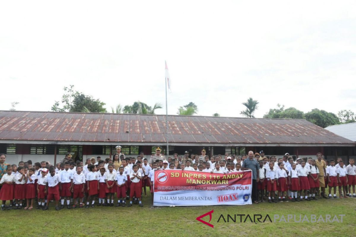 Teluk Wondama Kekurangan Guru