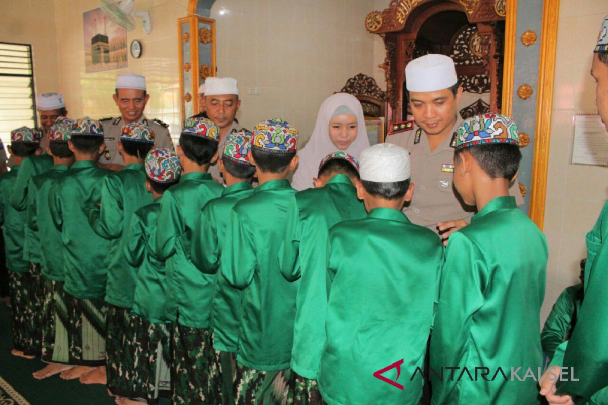 Polres Banjarbaru Gelar Doa Bersama  Anak Yatim