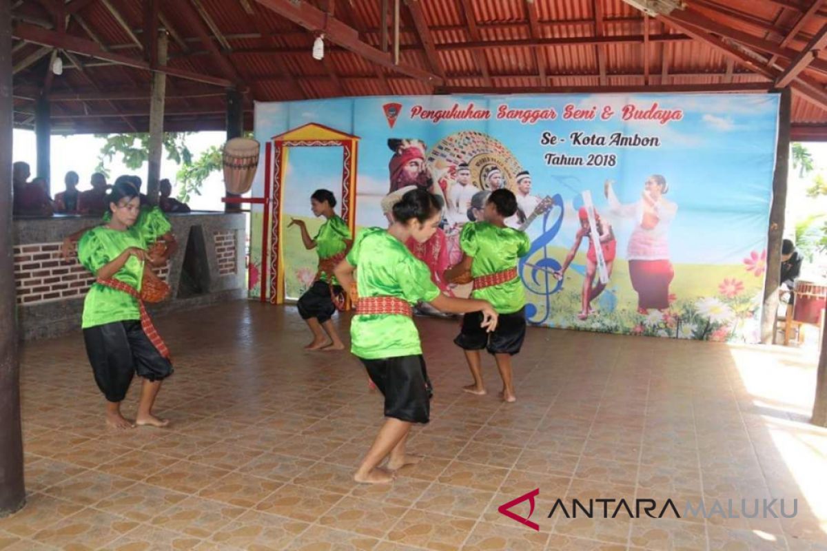 Pemkot Ambon dorong peningkatan seni dan budaya