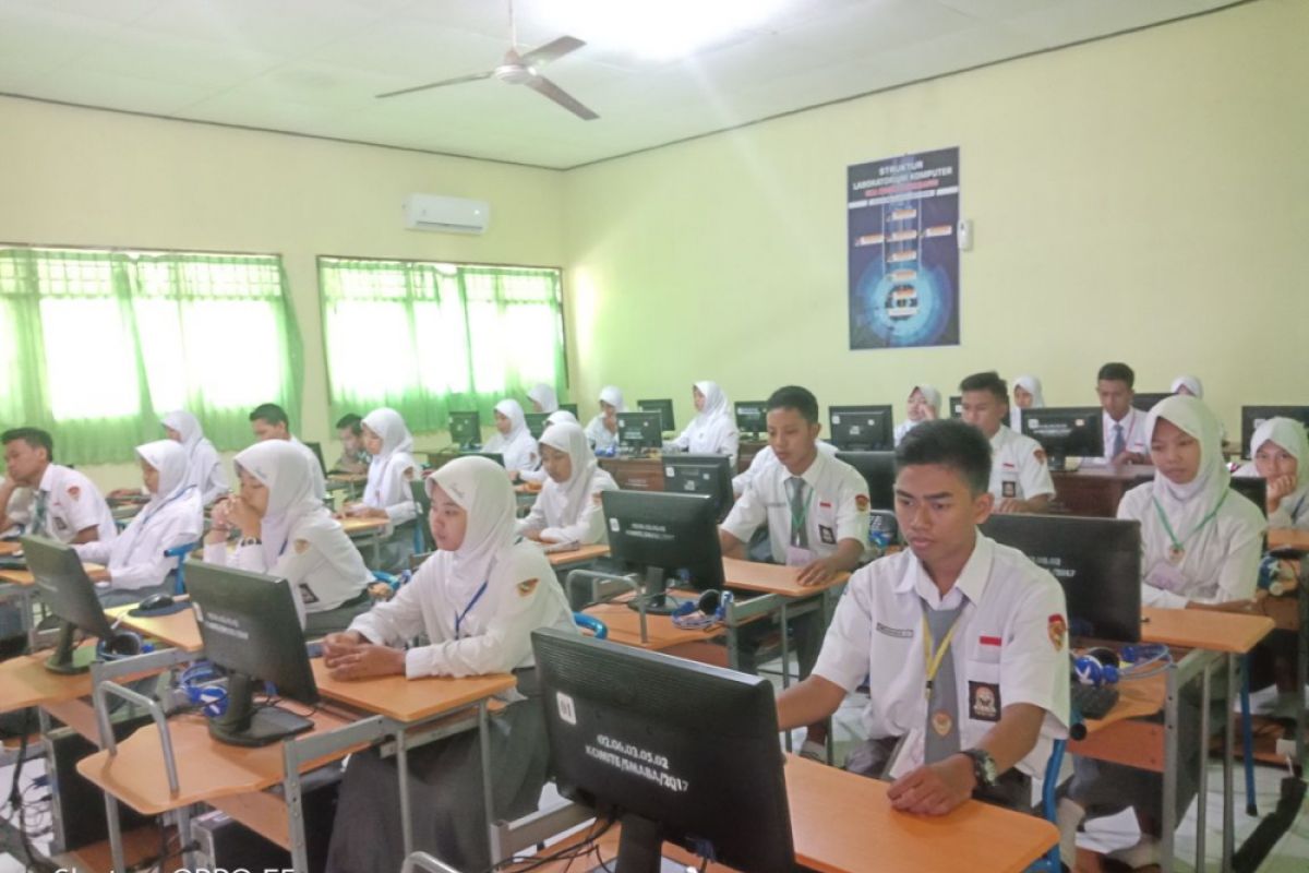 60 Peserta UNBK SMA/SMK Situbondo Mengundurkan Diri