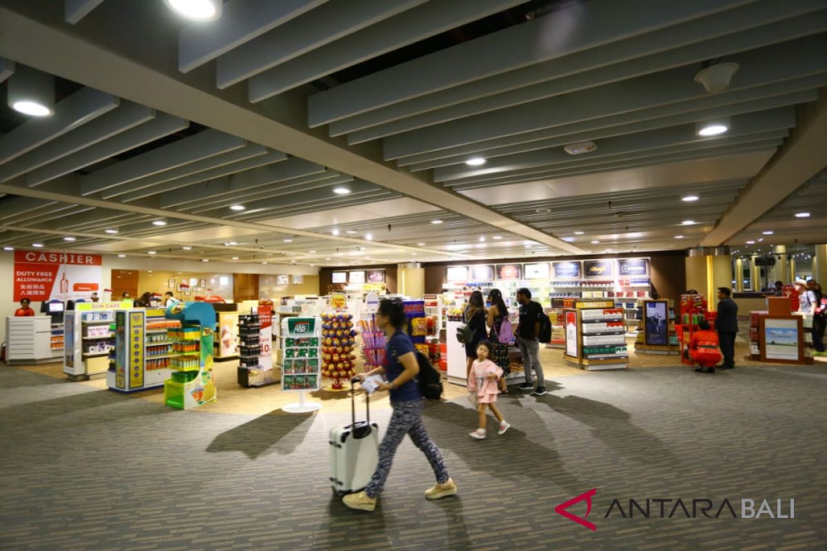 Bandara Bali jual barang bebas bea di terminal kedatangan internasional