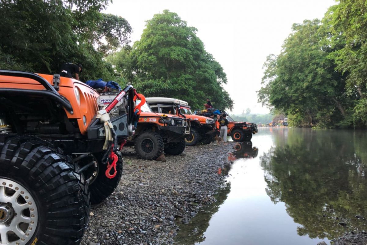 Bhayangkara MeX Offroaders Continue to Tandui River