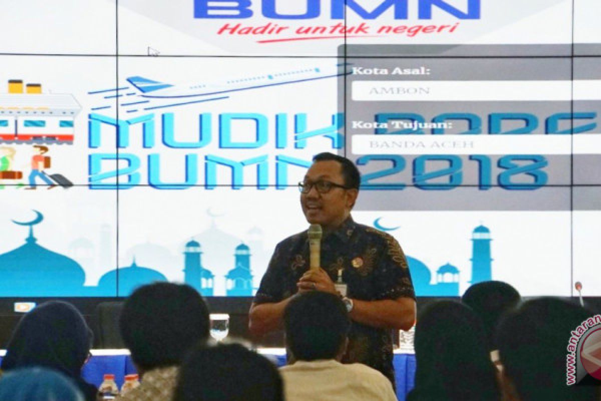 Polwan ingatkan santri agar waspada hoax