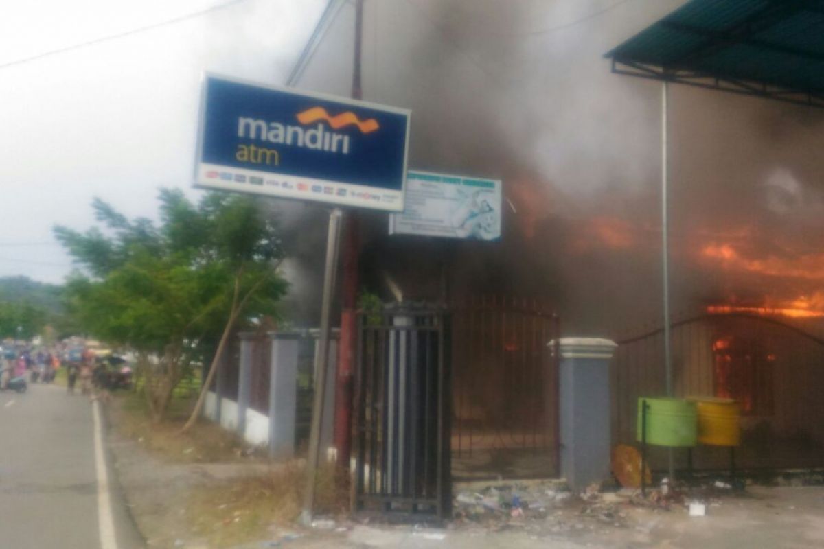 Wisma PLTU Anggrek Gorontalo Utara Terbakar