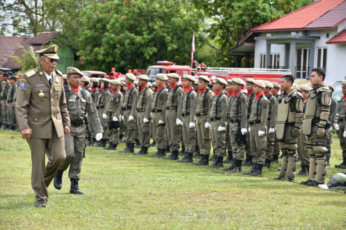 Bupati Sintang ajak Satpol PP netral selama pilkada