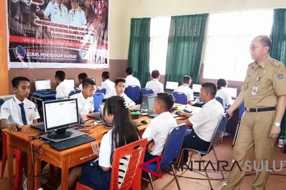 1.120 Siswa SMP Sitaro Ikut UNBK-UNKP