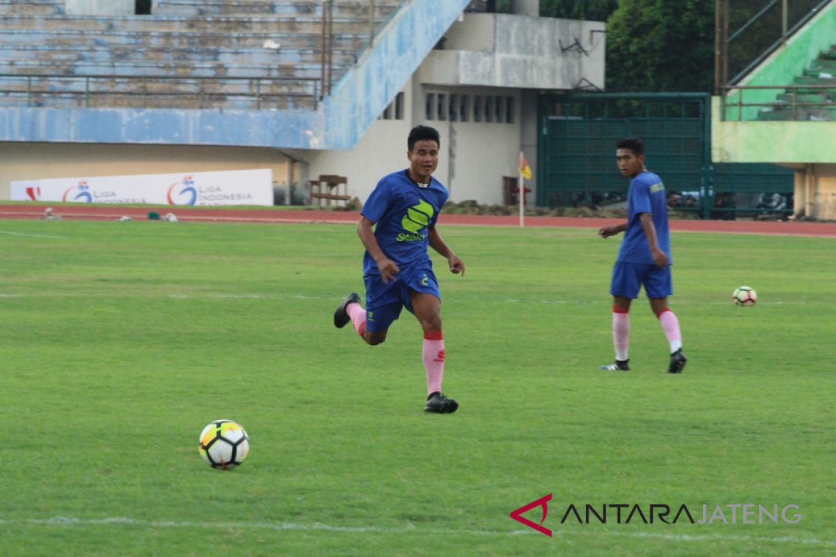 Butuh gelandang serang, Persis datangkan Arif Yanggi