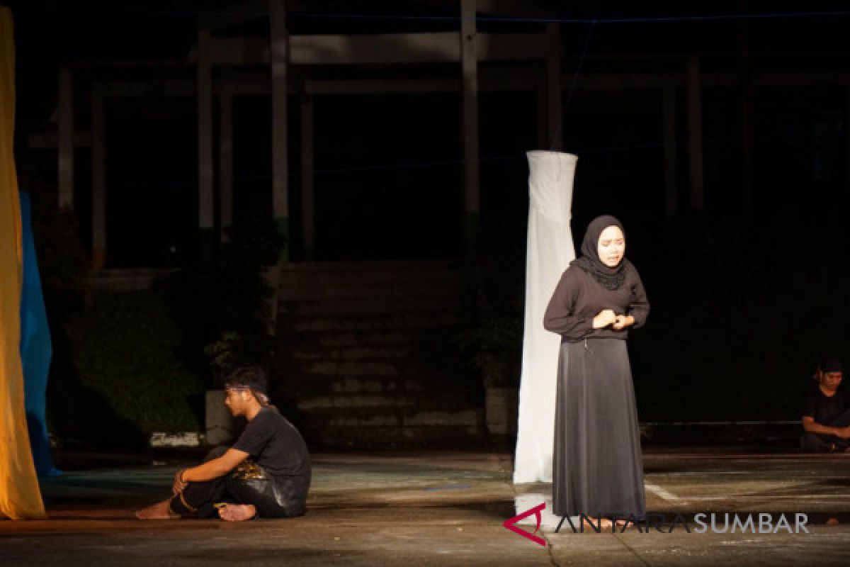 Pementasan "Malin Kundang", Teater Langkah tuai apresiasi sekaligus kritikan