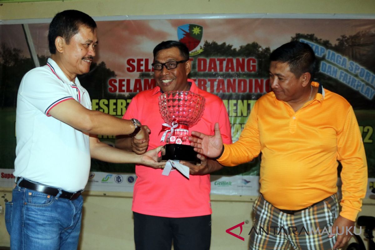 Murad Ismail juarai turnamen golf Danlanud Pattimura