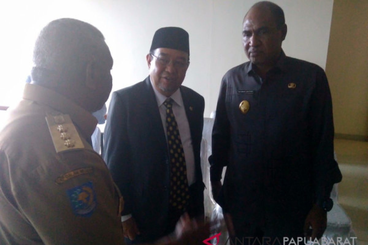 Dominggus Ingin ASN Papua Barat Contoh Dispilin TNI-Polri