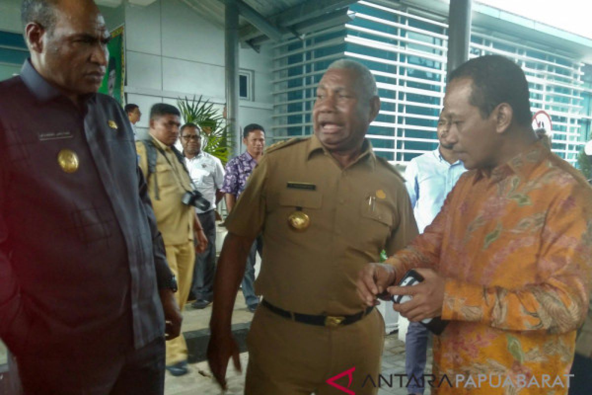 Bahlil : Iklim Investasi Papua Semakin Membaik