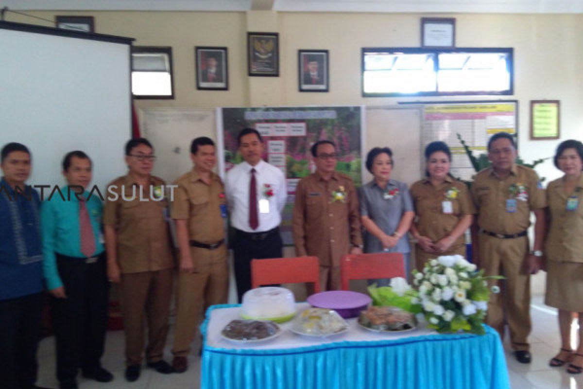 Ketua DPRD Manado-Kadis Pendidikan Pantau UNBK SMP Advent