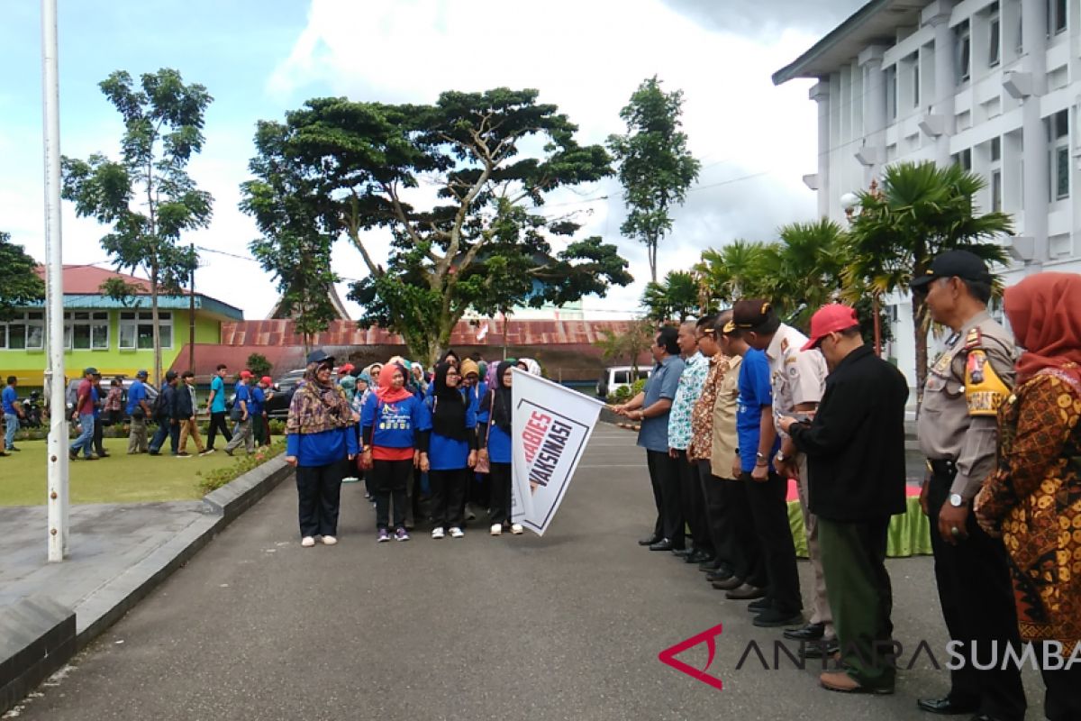 Padang Panjang berikan vaksin anti-rabies gratis hewan peliharaan masyarakat