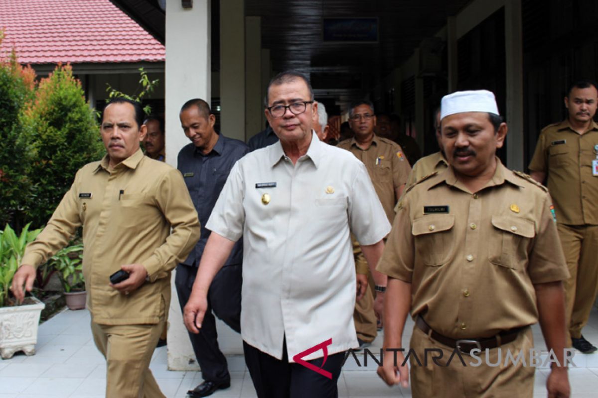 Wagub Sumbar tinjau pelaksanaan UNBK SMKN 1 Solok