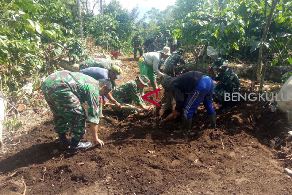 Kodim 0409 Rejang Lebong buka jalan baru