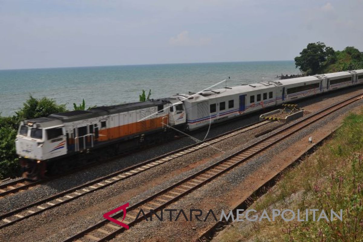 Stasiun kereta api Pasar Senen menambah kereta mudik