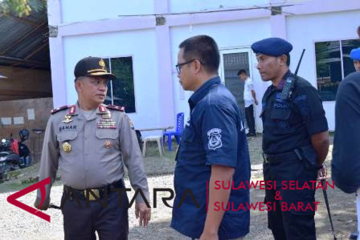 Polda Sulbar pantau stok kebutuhan pokok