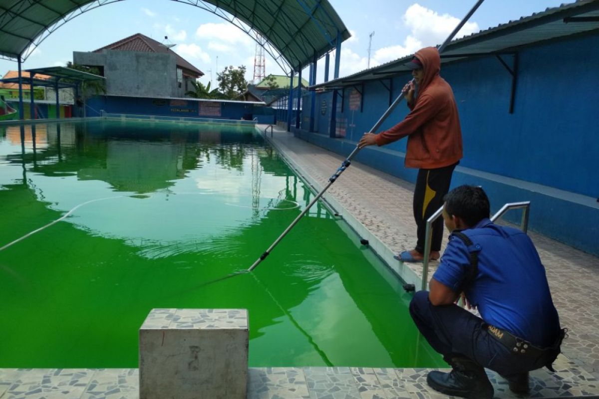 BPBD Bojonegoro Periksa Standar Kelengkapan Keamanan Sejumlah Kolam Renang