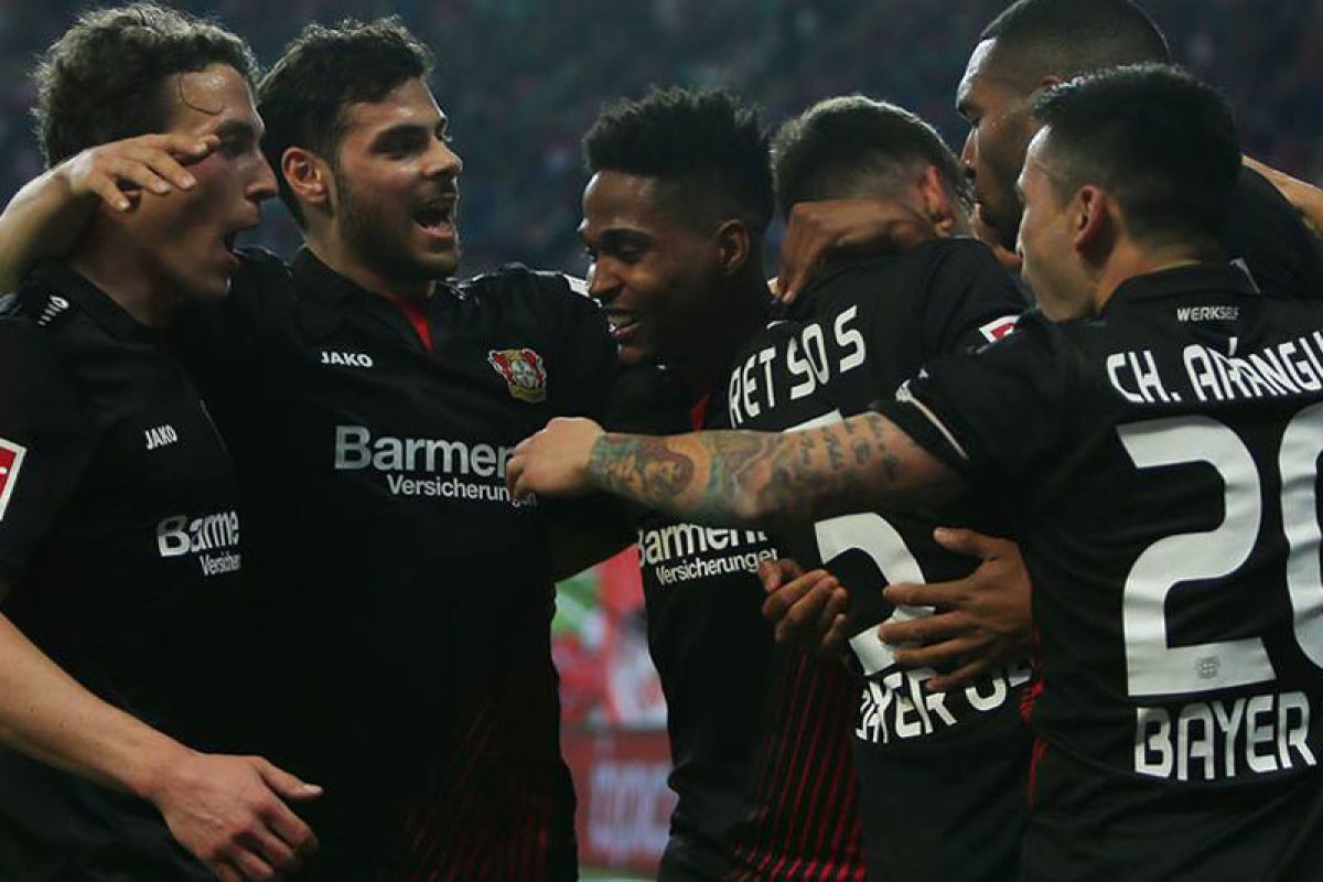 Leverkusen naik ke zona Liga Champions