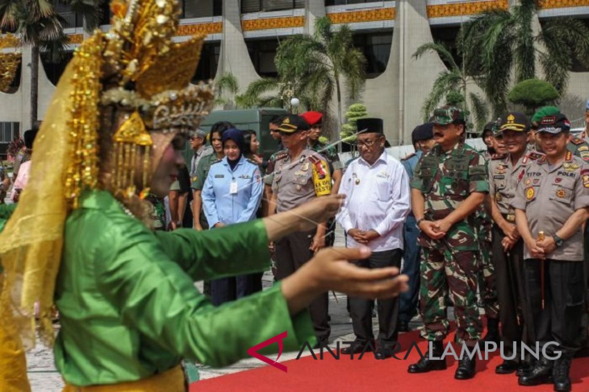 Marsekal Hadi: TNI bersama Polri ciptakan pilkada damai