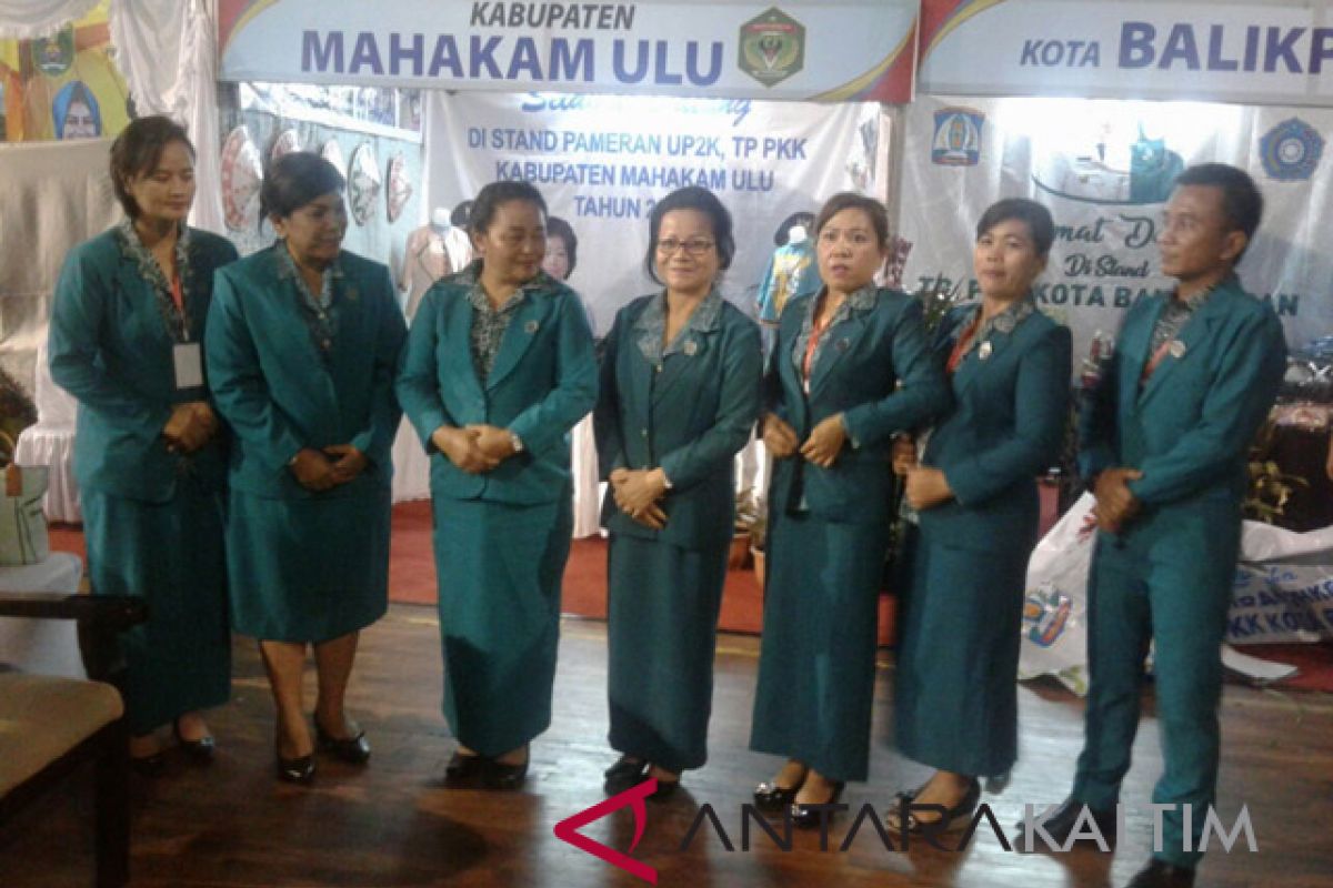 Mahakam Ulu canangkan Bulan Bakti Gotong Royong