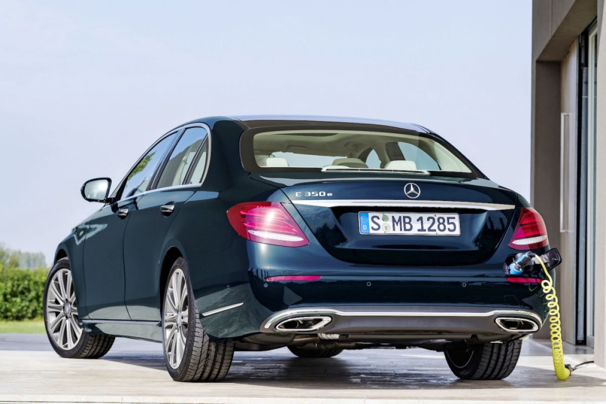 Mercedes kucurkan Rp1,9 triliun untuk produksi C-Class di Afsel